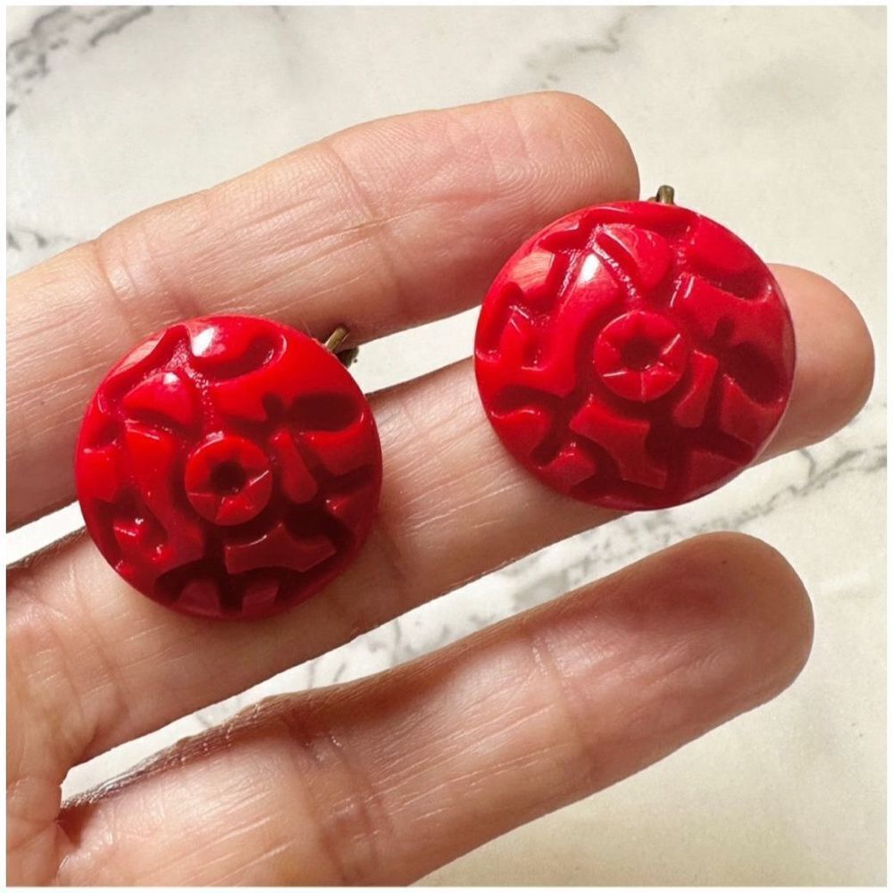 Dalsheim red carved clip on vintage earrings